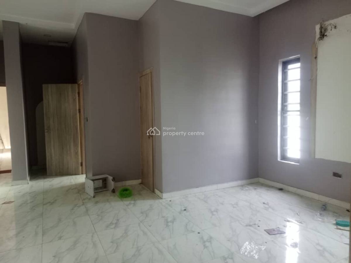 Well Maintained 2 Bedroom Apartment, Chevron, Lekki Expressway, Lekki, Lagos, Flat / Apartment for Rent