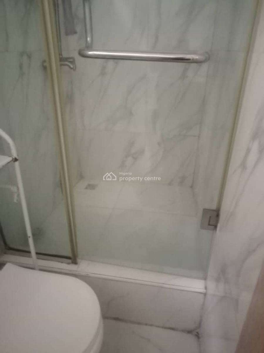 Well Maintained 2 Bedroom Apartment, Chevron, Lekki Expressway, Lekki, Lagos, Flat / Apartment for Rent