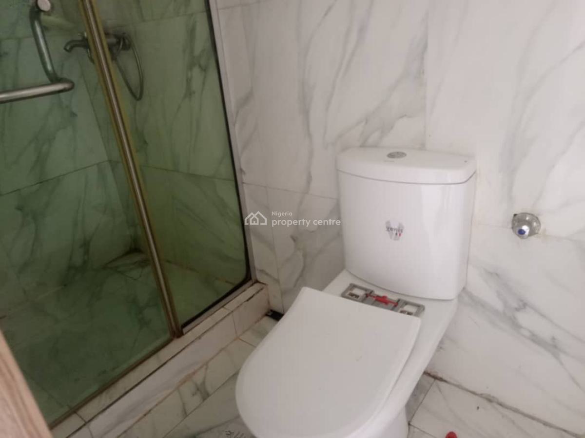 Well Maintained 2 Bedroom Apartment, Chevron, Lekki Expressway, Lekki, Lagos, Flat / Apartment for Rent