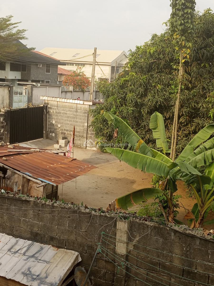 a Well Shaped Fully Fenced and Gated Plot, Osarentin Uwaifu Street, Awoyaya, Ibeju Lekki, Lagos, Mixed-use Land for Rent