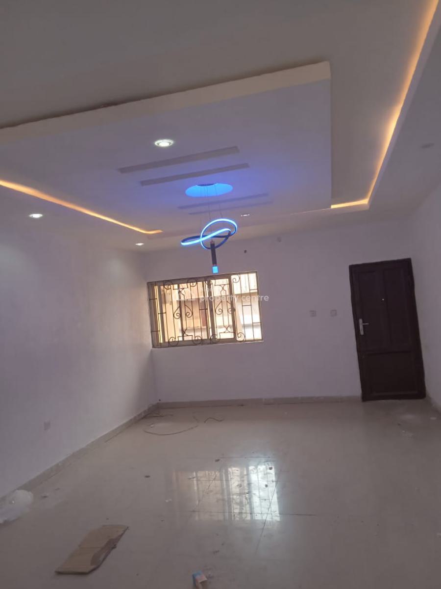 Luxury 3bedroom Apartment in an Estate, Gra Phase 1, Magodo, Lagos, Flat / Apartment for Rent