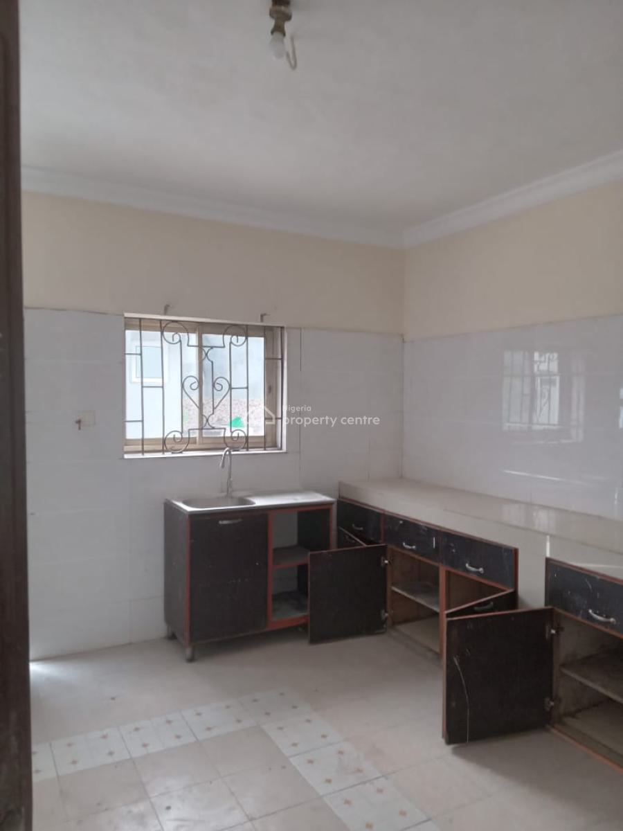 Luxury 3bedroom Apartment in an Estate, Gra Phase 1, Magodo, Lagos, Flat / Apartment for Rent