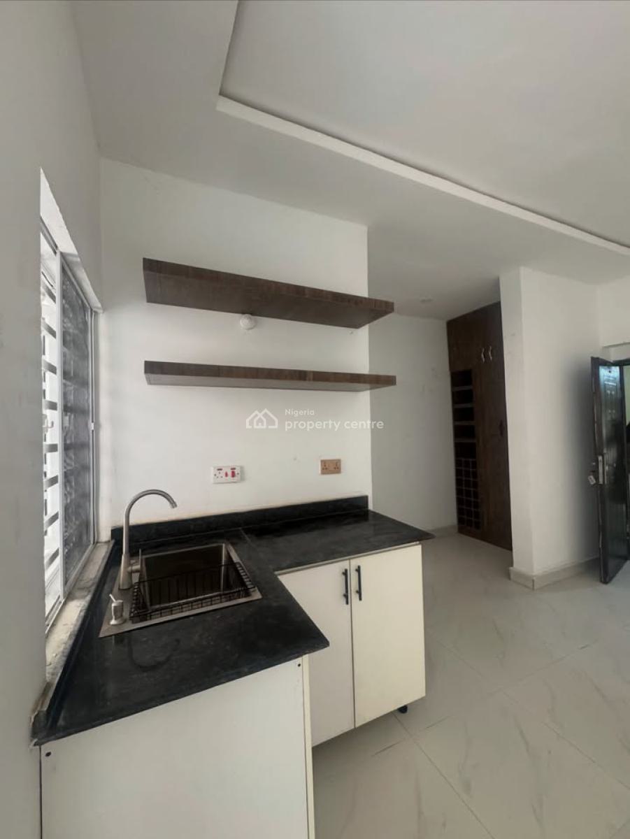 Prime Studio Apartment in New Gra, Off Abacha Road, Gra Phase 3, Port Harcourt, Rivers, Block of Flats for Sale