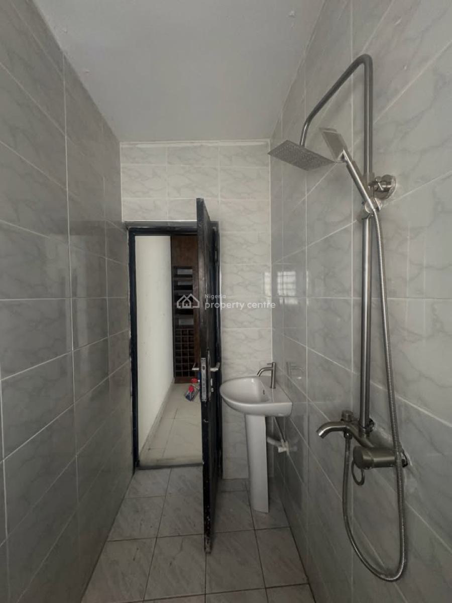 Prime Studio Apartment in New Gra, Off Abacha Road, Gra Phase 3, Port Harcourt, Rivers, Block of Flats for Sale