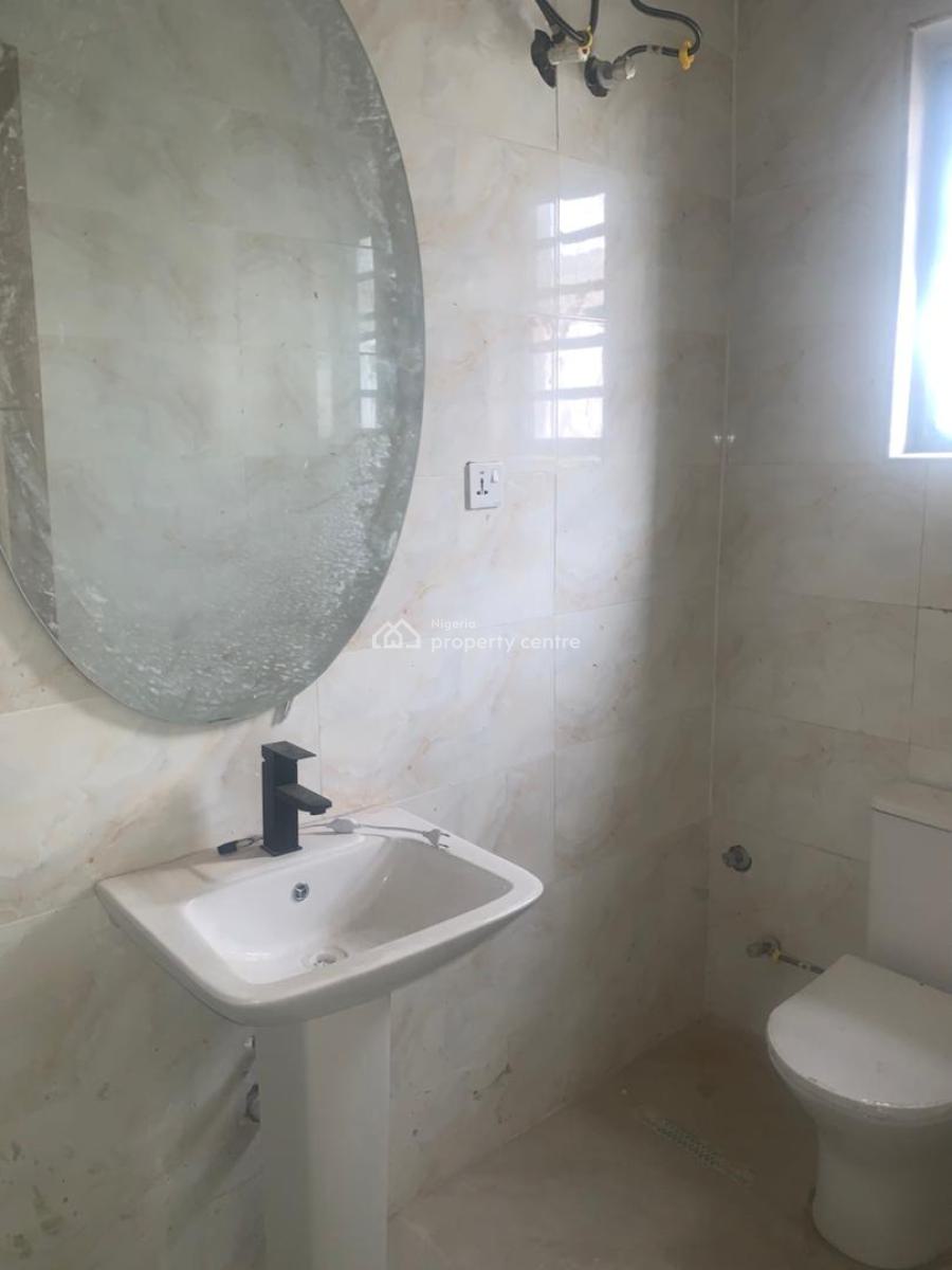 3-bedroom Apartment, Ologolo, Lekki, Lagos, Flat / Apartment for Rent