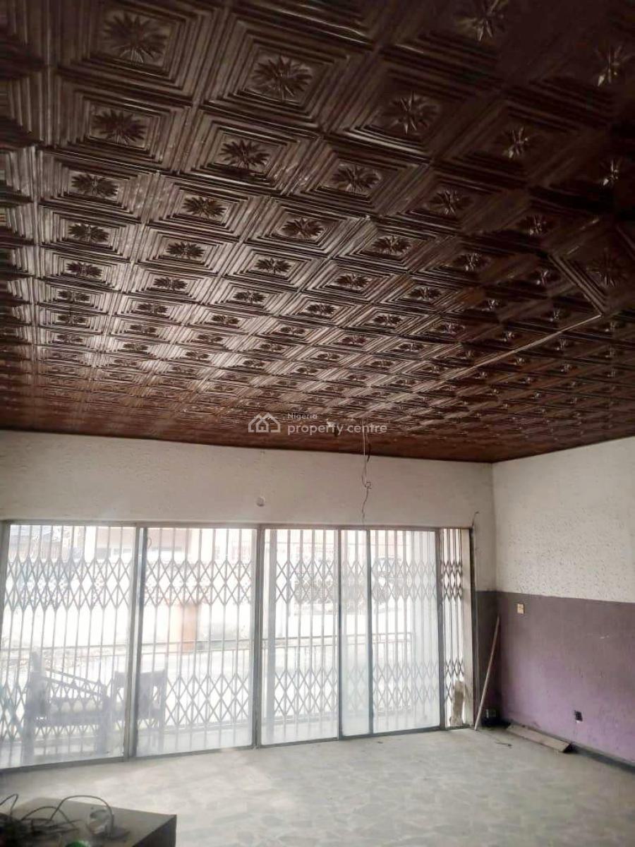 5 Bedrooms Duplexe, Off Toyin, Ikeja, Lagos, Detached Duplex for Rent