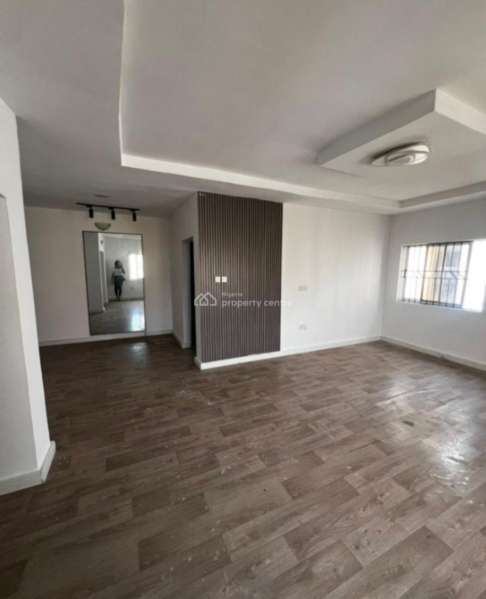 Modern & Serviced 3 Bedroom Upstairs Apartment { Video}, Ikate, Lekki, Lagos, Flat / Apartment for Rent