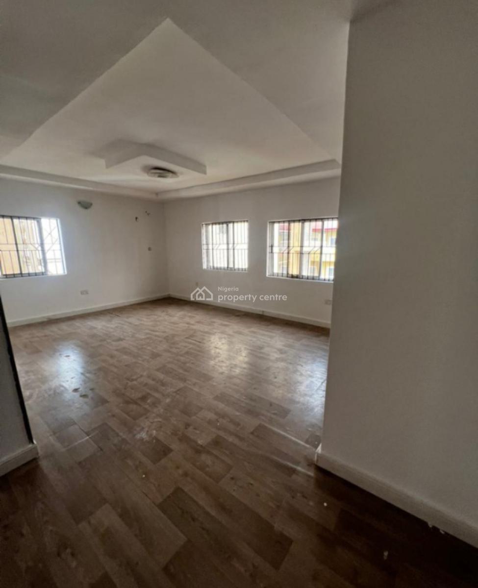 Modern & Serviced 3 Bedroom Upstairs Apartment { Video}, Ikate, Lekki, Lagos, Flat / Apartment for Rent