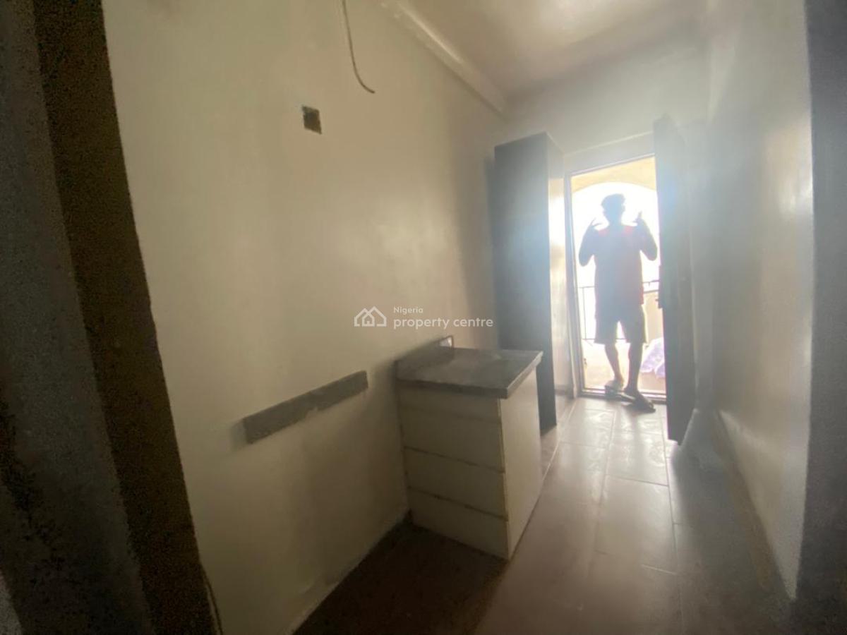 Partly Serviced 1 Bedroom Apartment, Off Freedom Way, Lekki Phase 1, Lekki, Lagos, Self Contain (single Rooms) for Rent