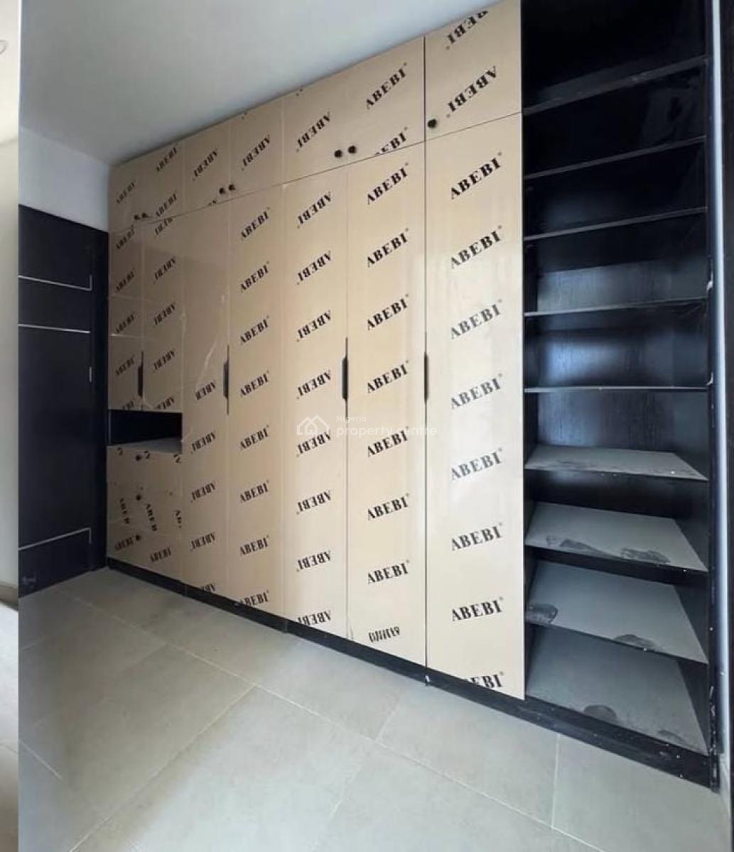 Fully Serviced Brand New 4 Bedroom Apartments, Off Admiralty Way, Lekki Phase 1, Lekki, Lagos, Flat / Apartment for Rent