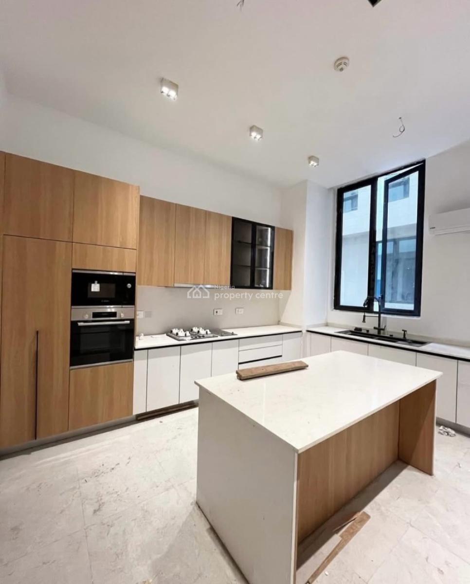 Tastefully Finished 5 Bedroom En-suite Detached House in Communal Serv, Ikoyi, Lagos, Terraced Duplex for Rent