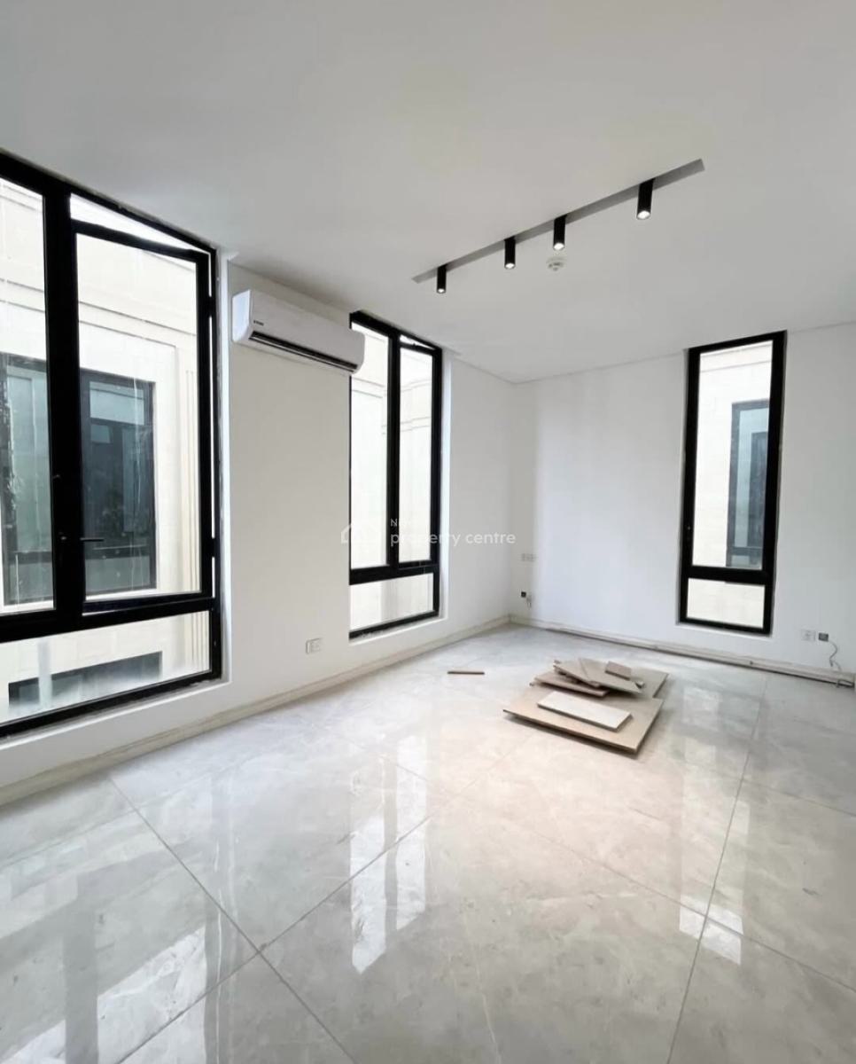 Tastefully Finished 5 Bedroom En-suite Detached House in Communal Serv, Ikoyi, Lagos, Terraced Duplex for Rent