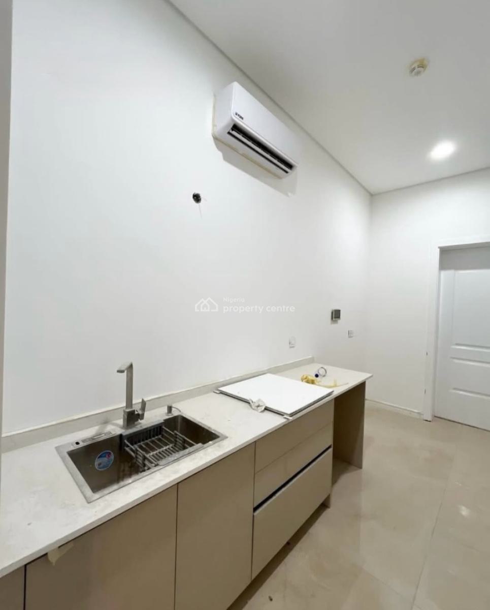 Tastefully Finished 5 Bedroom En-suite Detached House in Communal Serv, Ikoyi, Lagos, Terraced Duplex for Rent