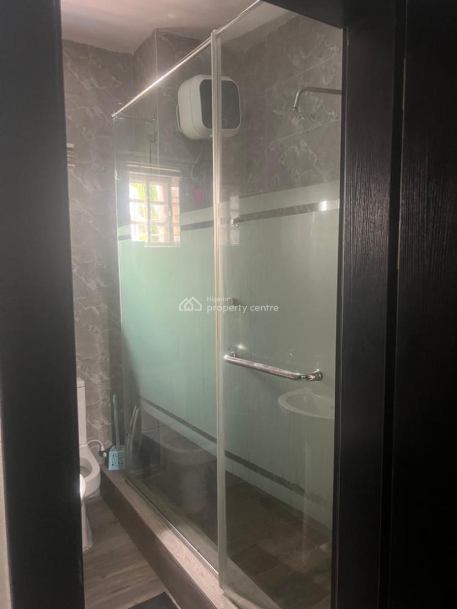 4 Unit 2 Bedroom Apartment and 2 Unit of 1 Bedroom Apartment, Lekki Phase 1, Lekki, Lagos, Flat / Apartment for Sale