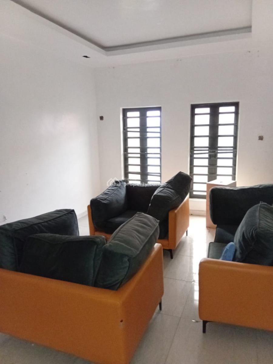 Upstairs 2bedroom Apartment, Chevron Alternative, Lekki, Lagos, Flat / Apartment for Rent