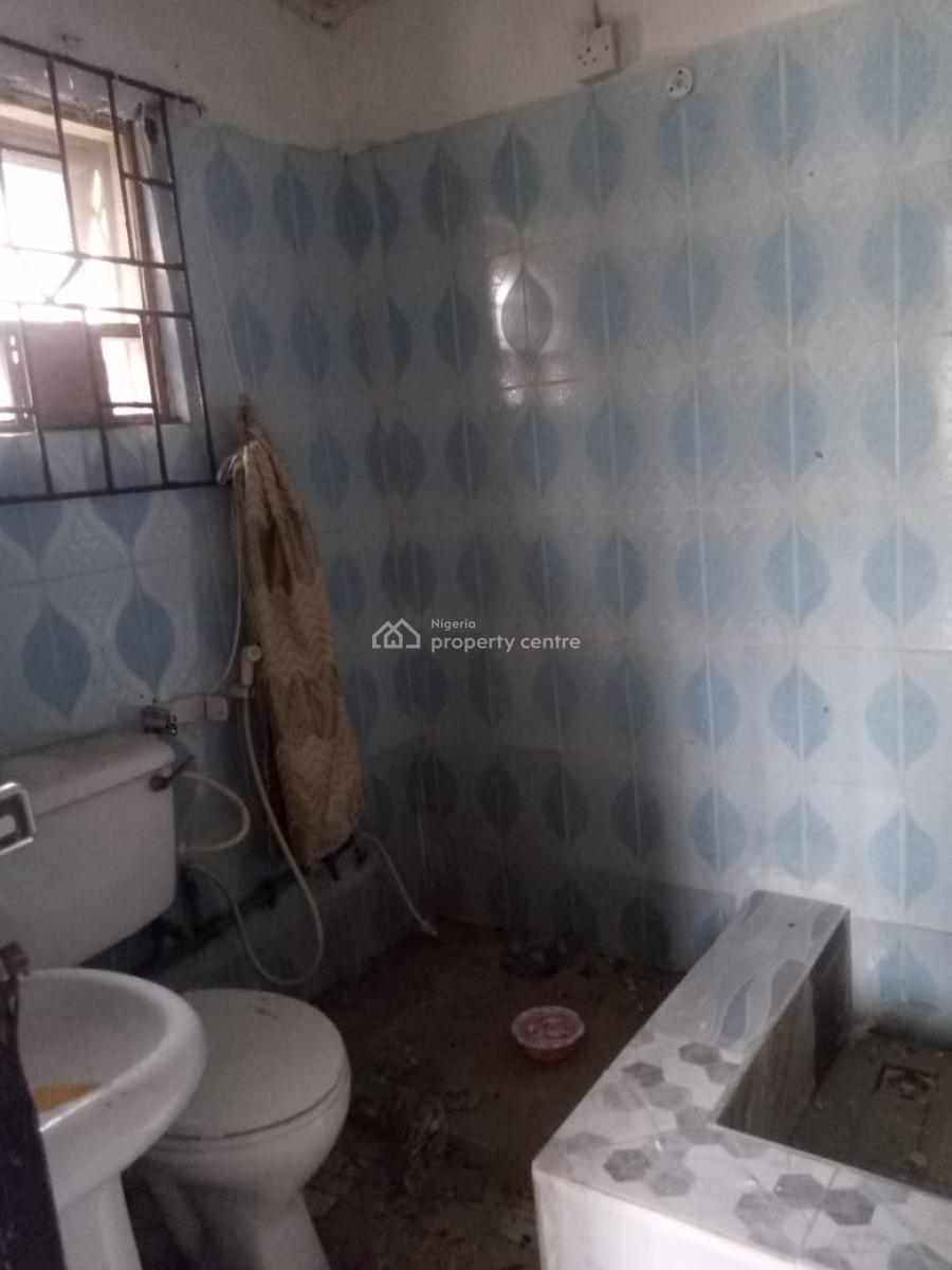 3 Bedroom Ground Floor, Alagomeji, Yaba, Lagos, Flat / Apartment for Rent