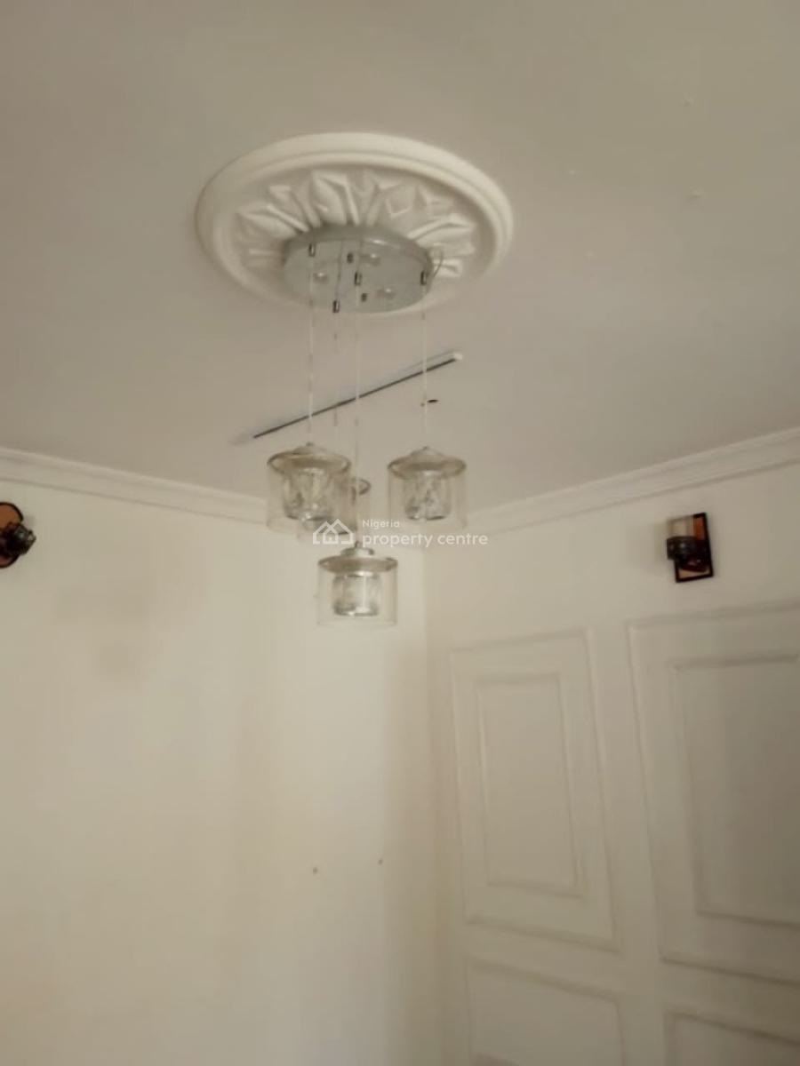 Commercial 3bedrooms Apartment Upstairs Office Space, Lekki Phase 1, Lekki, Lagos, Flat / Apartment for Rent