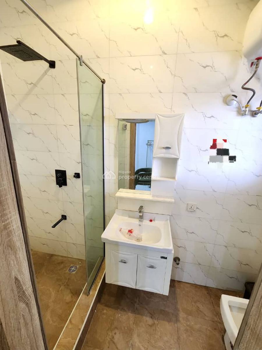 Clean 2bedroom Flat with Bq, The Property Located in a Good Neighborhood Close to Freedom Way, Ikate, Lekki, Lagos, Flat / Apartment for Rent