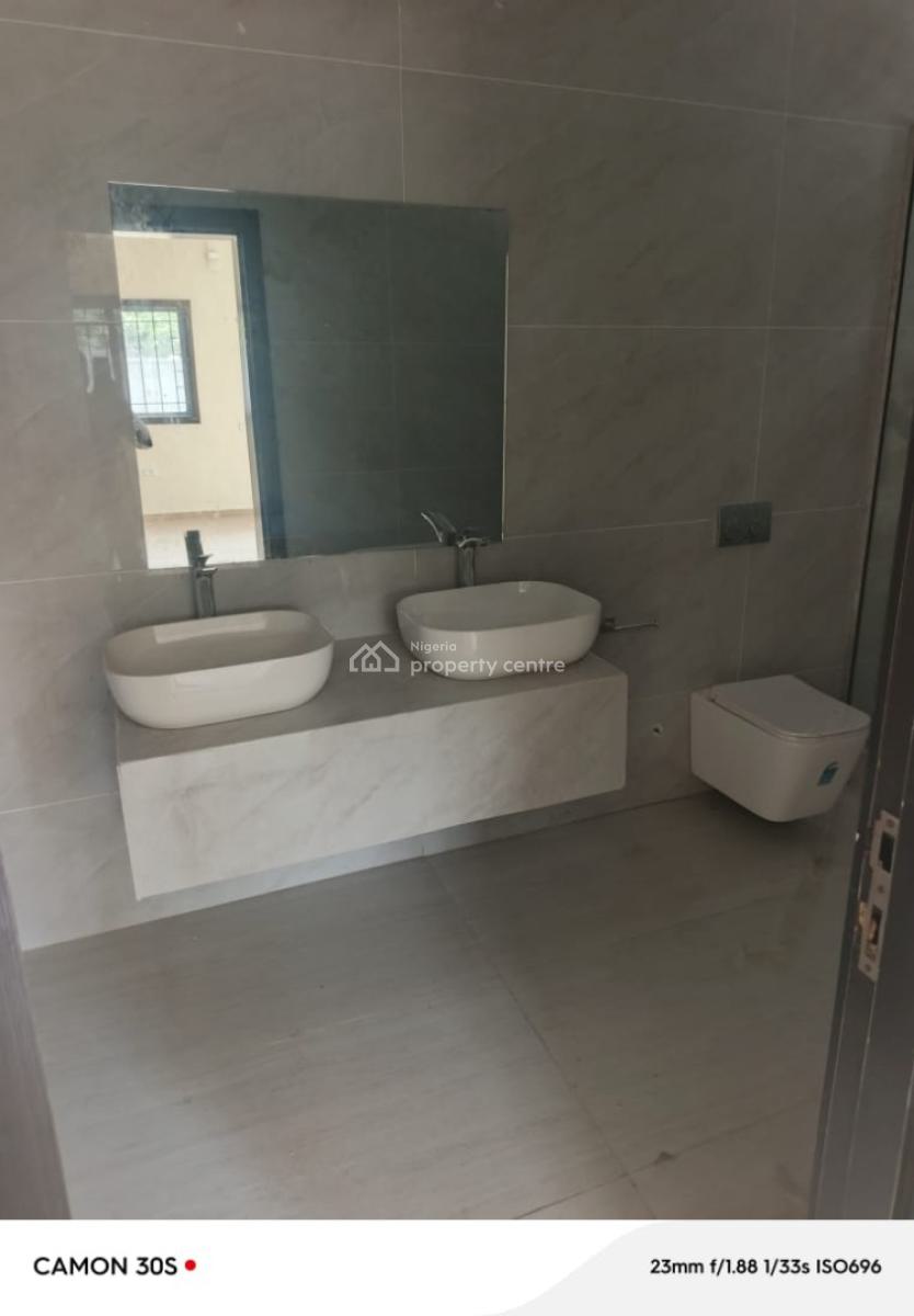 Fresh and Juicy 3 Bedroom Apartment with Bq, Elevator Etc., Lekki Phase 1, Lekki, Lagos, Flat / Apartment for Rent