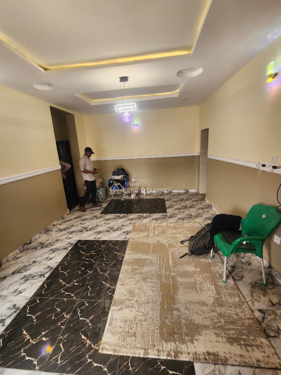 Luxury One Bedroom Block of Flat, News Engineering, Dawaki, Gwarinpa, Abuja, Flat / Apartment for Rent