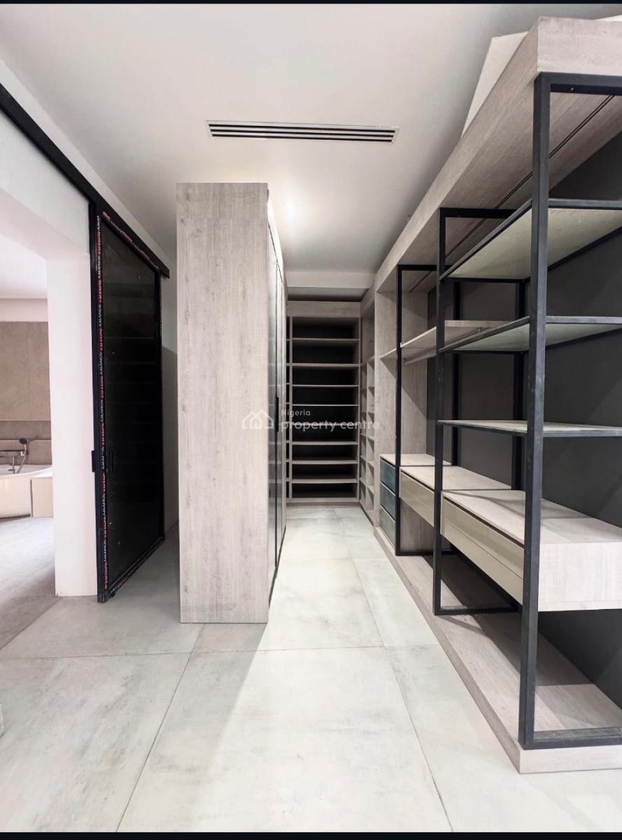 5 Bedroom Luxurious House with a Pool and Bq, Old Ikoyi, Ikoyi, Lagos, Detached Duplex for Sale