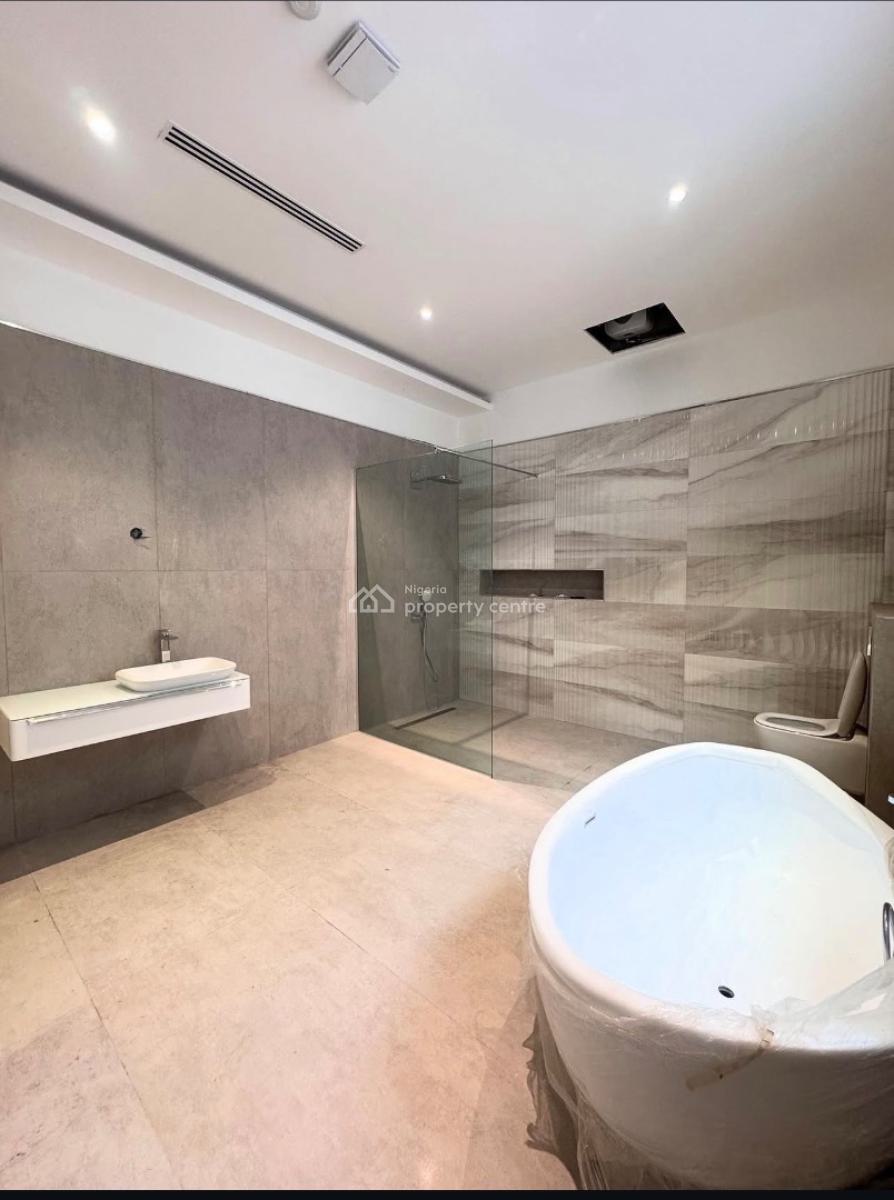 5 Bedroom Luxurious House with a Pool and Bq, Old Ikoyi, Ikoyi, Lagos, Detached Duplex for Sale