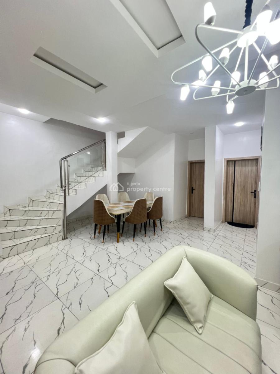 Luxury 4 Bedroom Duplex with Housekeeping and Gym, Wifi,parking Space,swimming Pool,24hrs Power Supply and Security, Ologolo, Lekki, Lagos, Flat / Apartment Short Let