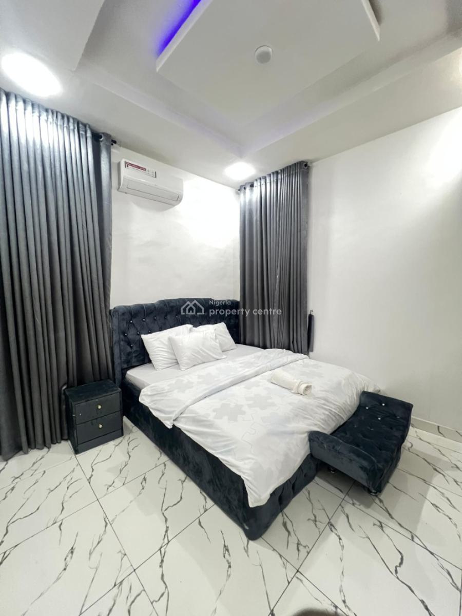 Luxury 4 Bedroom Duplex with Housekeeping and Gym, Wifi,parking Space,swimming Pool,24hrs Power Supply and Security, Ologolo, Lekki, Lagos, Flat / Apartment Short Let