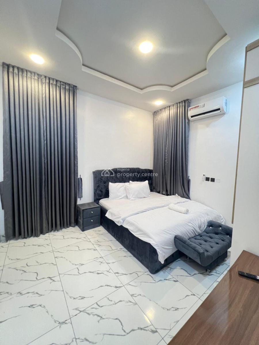 Luxury 4 Bedroom Duplex with Housekeeping and Gym, Wifi,parking Space,swimming Pool,24hrs Power Supply and Security, Ologolo, Lekki, Lagos, Flat / Apartment Short Let