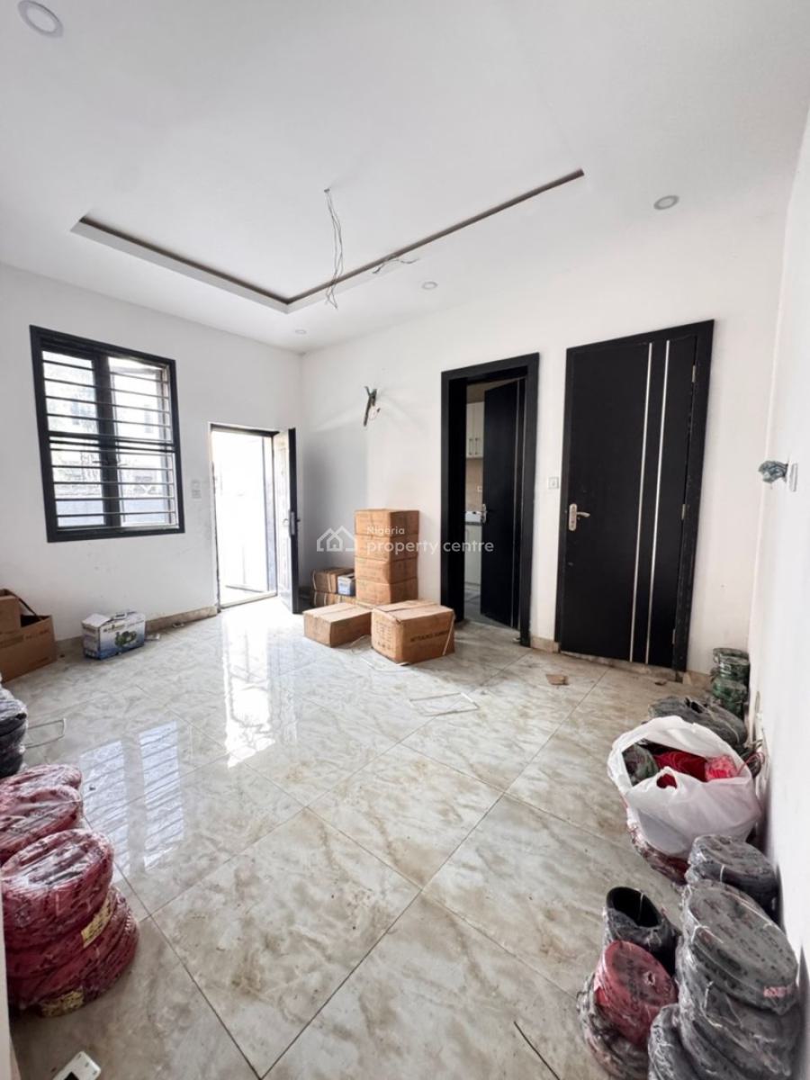 Luxurious 1 Bedroom Apartment, Ilasan, Lekki, Lagos, Flat / Apartment for Sale