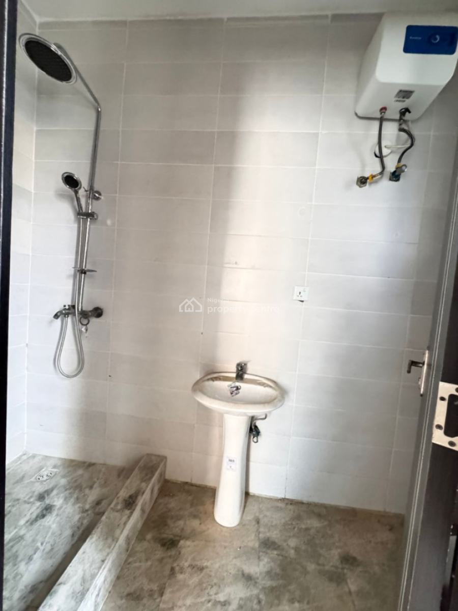 Luxurious 1 Bedroom Apartment, Ilasan, Lekki, Lagos, Flat / Apartment for Sale