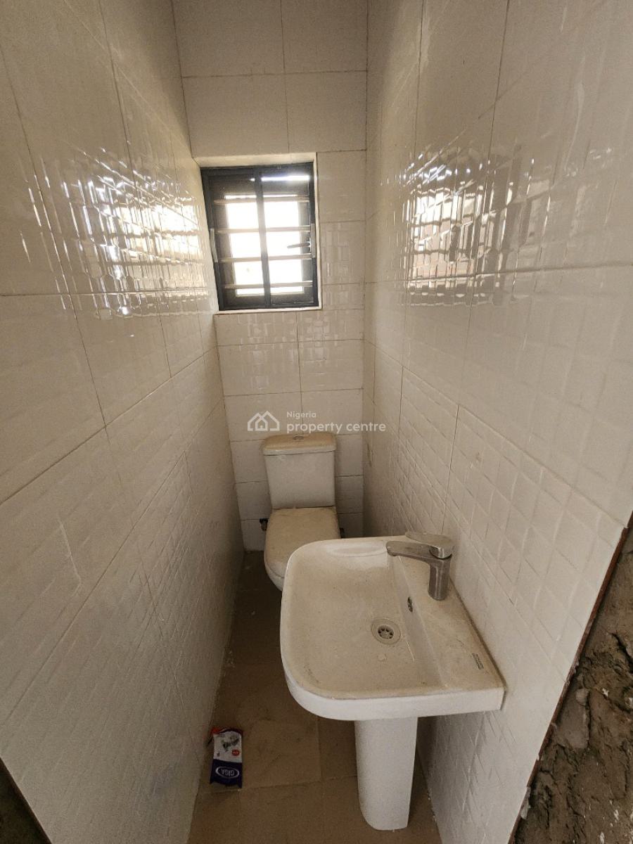 Luxury Two Bedroom Block of Flat, Dawaki District, Dawaki, Gwarinpa, Abuja, Flat / Apartment for Rent