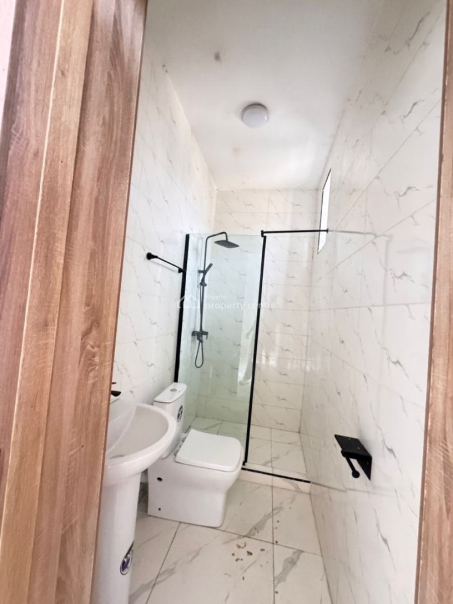 Exquisite 2 Bedroom Apartment, Ilasan, Lekki, Lagos, Flat / Apartment for Sale