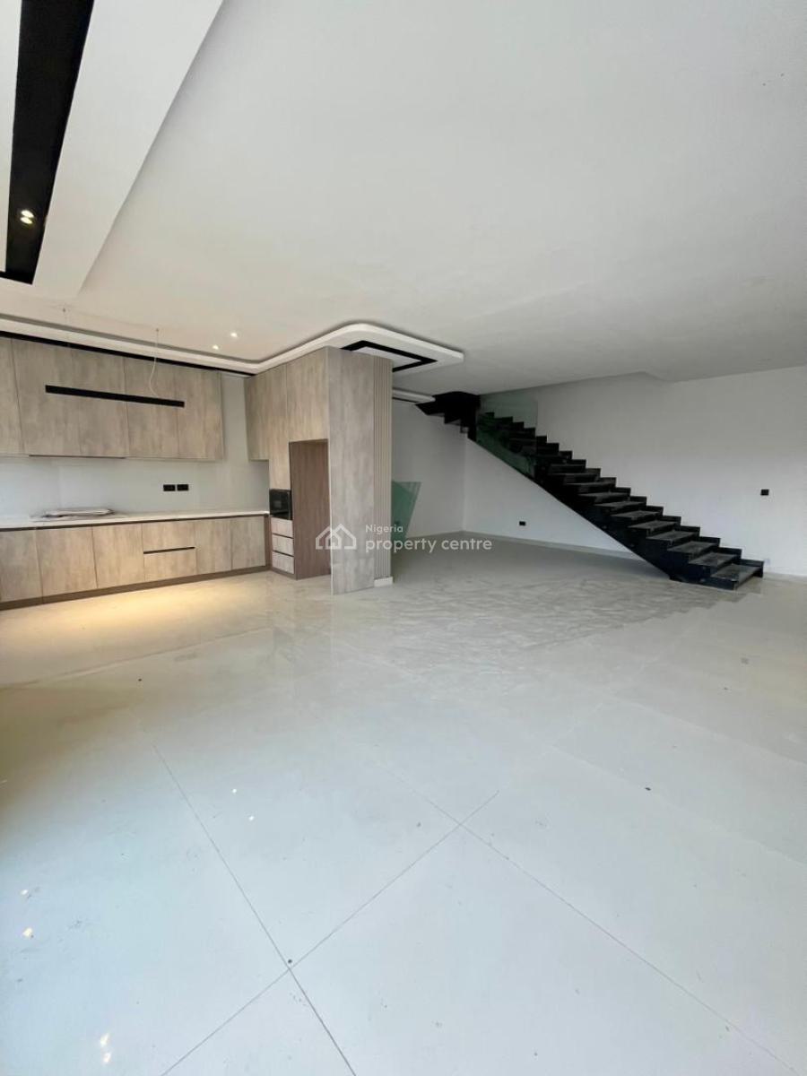 *luxury Spacious 2 Bedroom Apartment, 2bedroom Maisonnette and 2 Be, Off Admiralty Way, Lekki Phase 1, Lekki, Lagos, Flat / Apartment for Sale