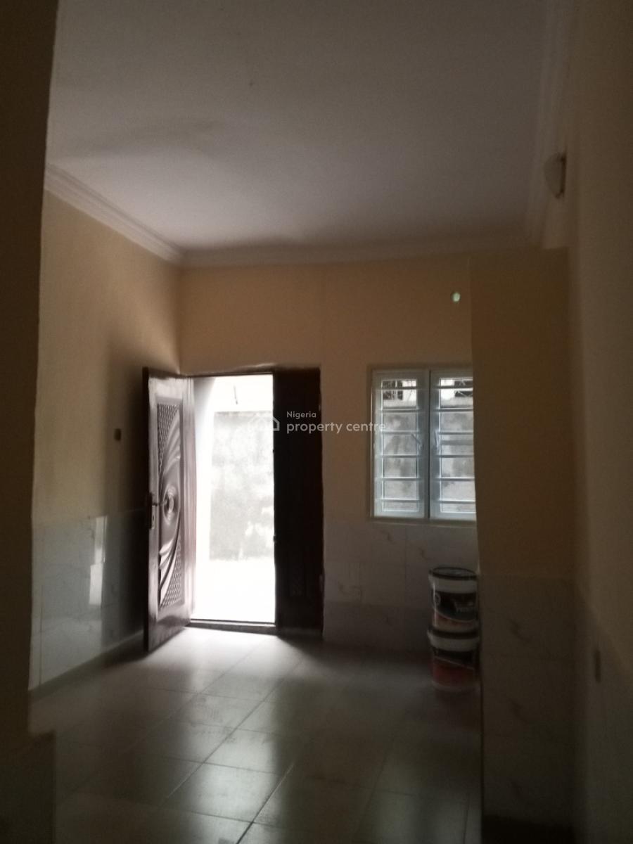 Clean Mini Flat, Tijani Salako Bucknor Estate, Isolo, Lagos, Mini Flat (room and Parlour) for Rent