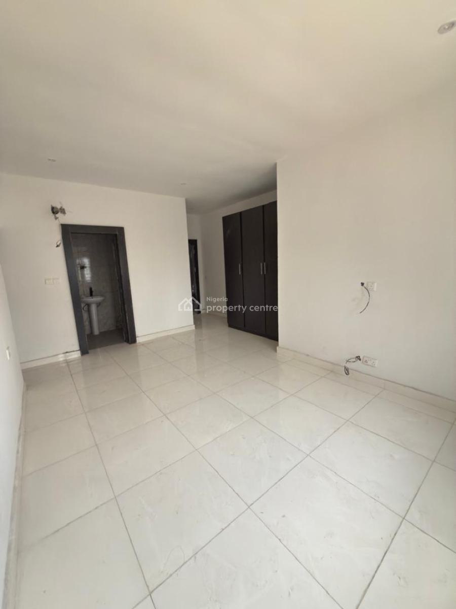 Comfortable 2 Bedroom Apartment with Bq, Ologolo, Lekki, Lagos, Flat / Apartment for Sale