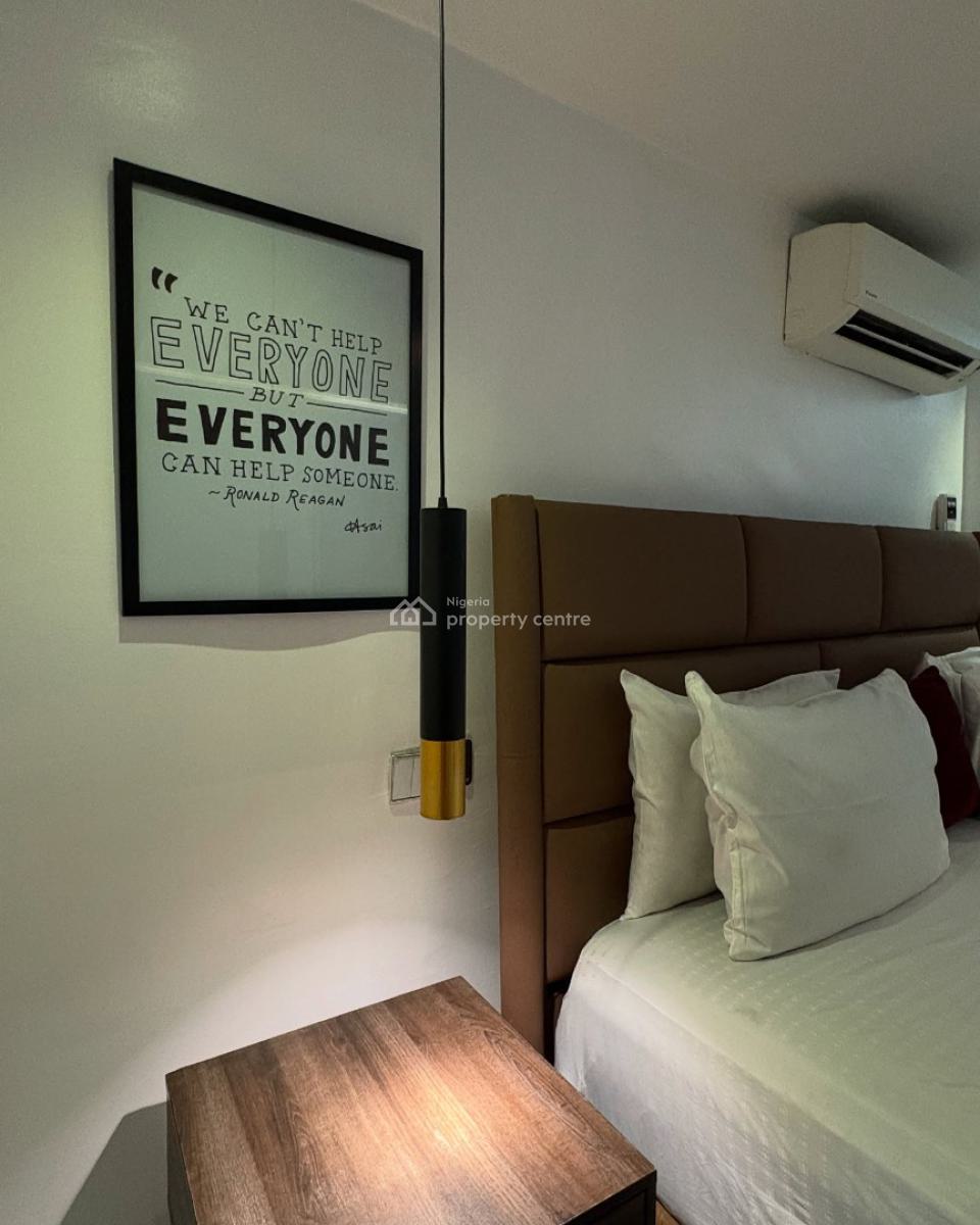 Scav  U3 X Spacious 3bedroom Apartment, Airport Road, Ikeja, Lagos, Flat / Apartment Short Let