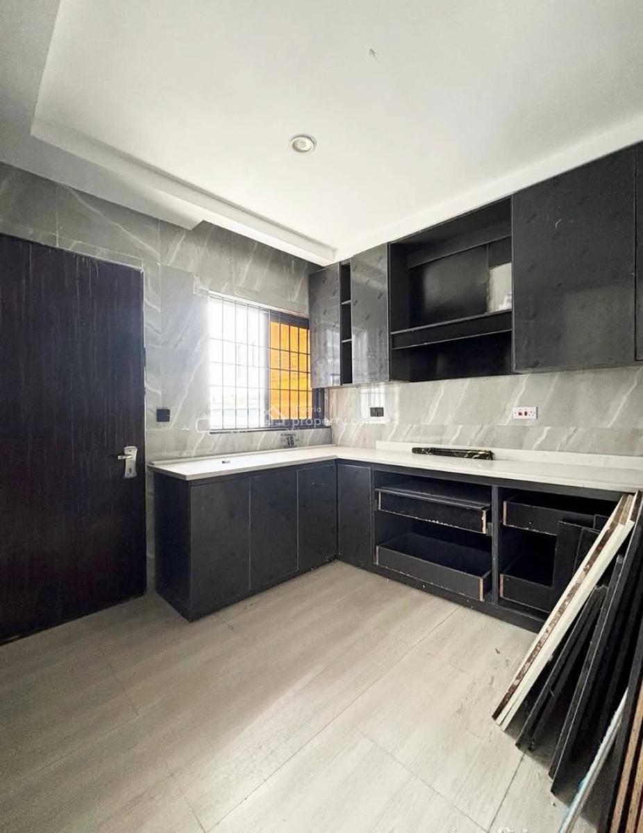 4 Bedroom Semi Detached Duplex, Lekki Phase 1, Lekki, Lagos, Semi-detached Duplex for Rent