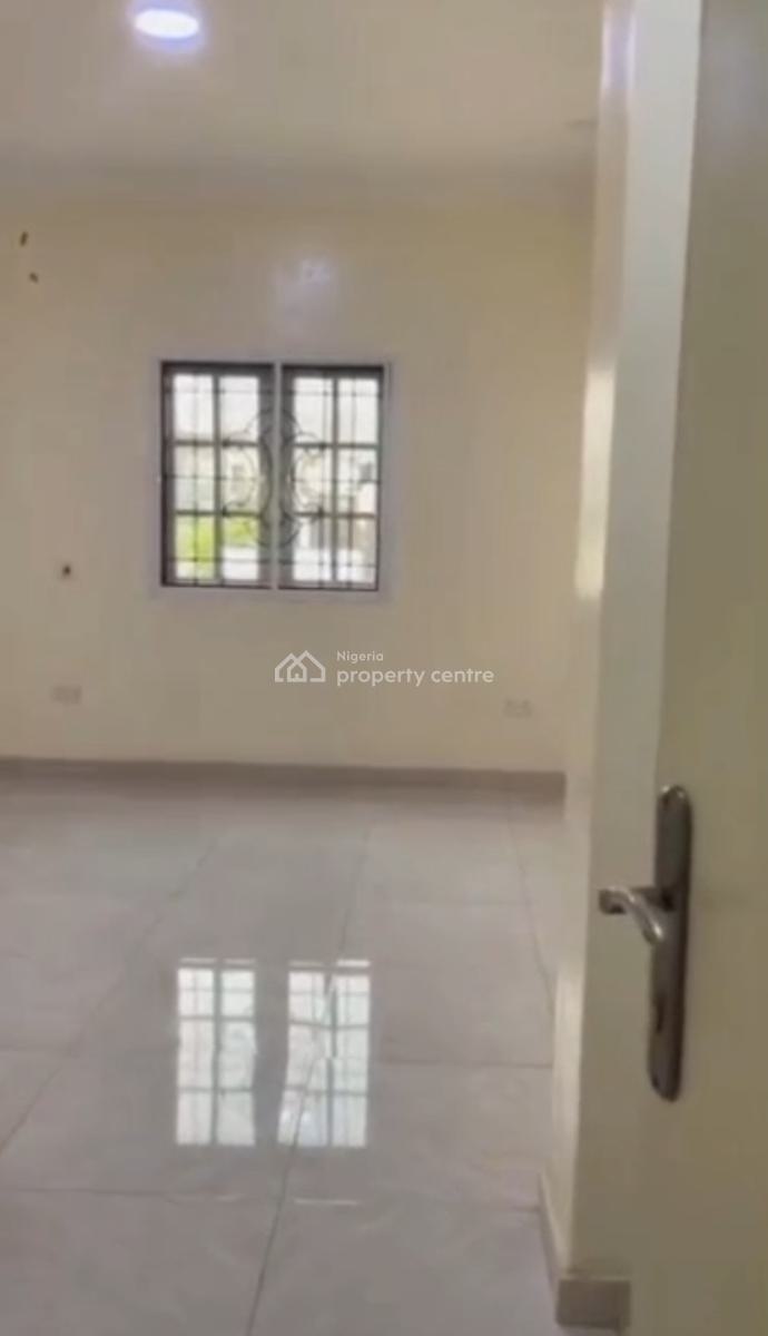 Nicely Finished 4 Bedrooms Terrace Serviced Duplex House, Paradise 3 Estate Chevron Drive, Lekki, Lagos, Terraced Duplex for Rent