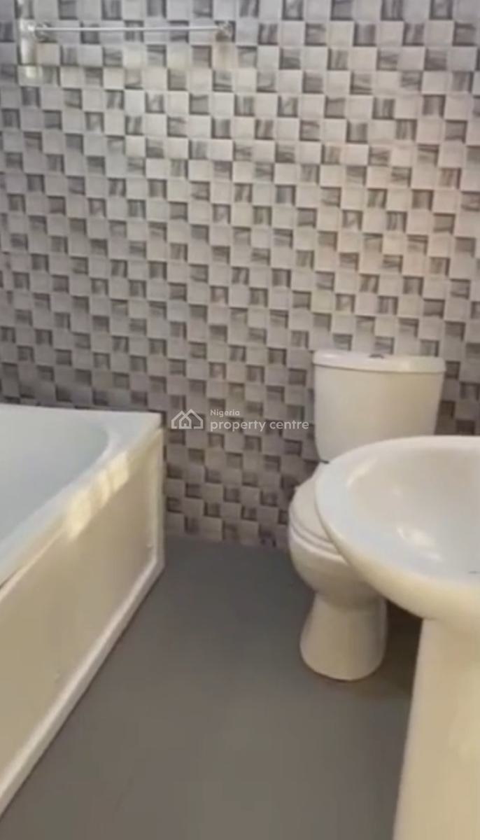 Nicely Finished 4 Bedrooms Terrace Serviced Duplex House, Paradise 3 Estate Chevron Drive, Lekki, Lagos, Terraced Duplex for Rent