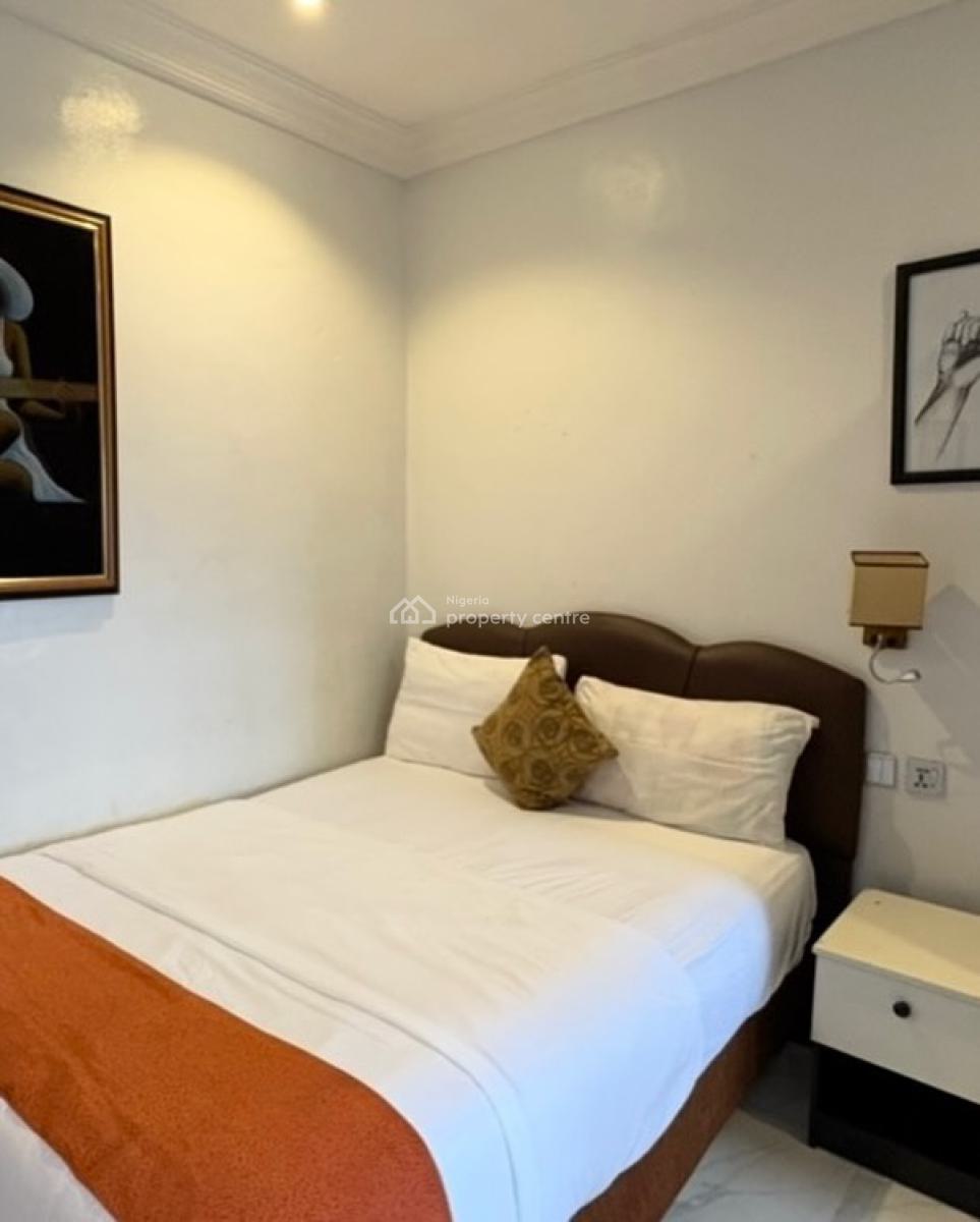 Scav Studio Penthouse, Governors Road, Ikotun, Lagos, Flat / Apartment Short Let