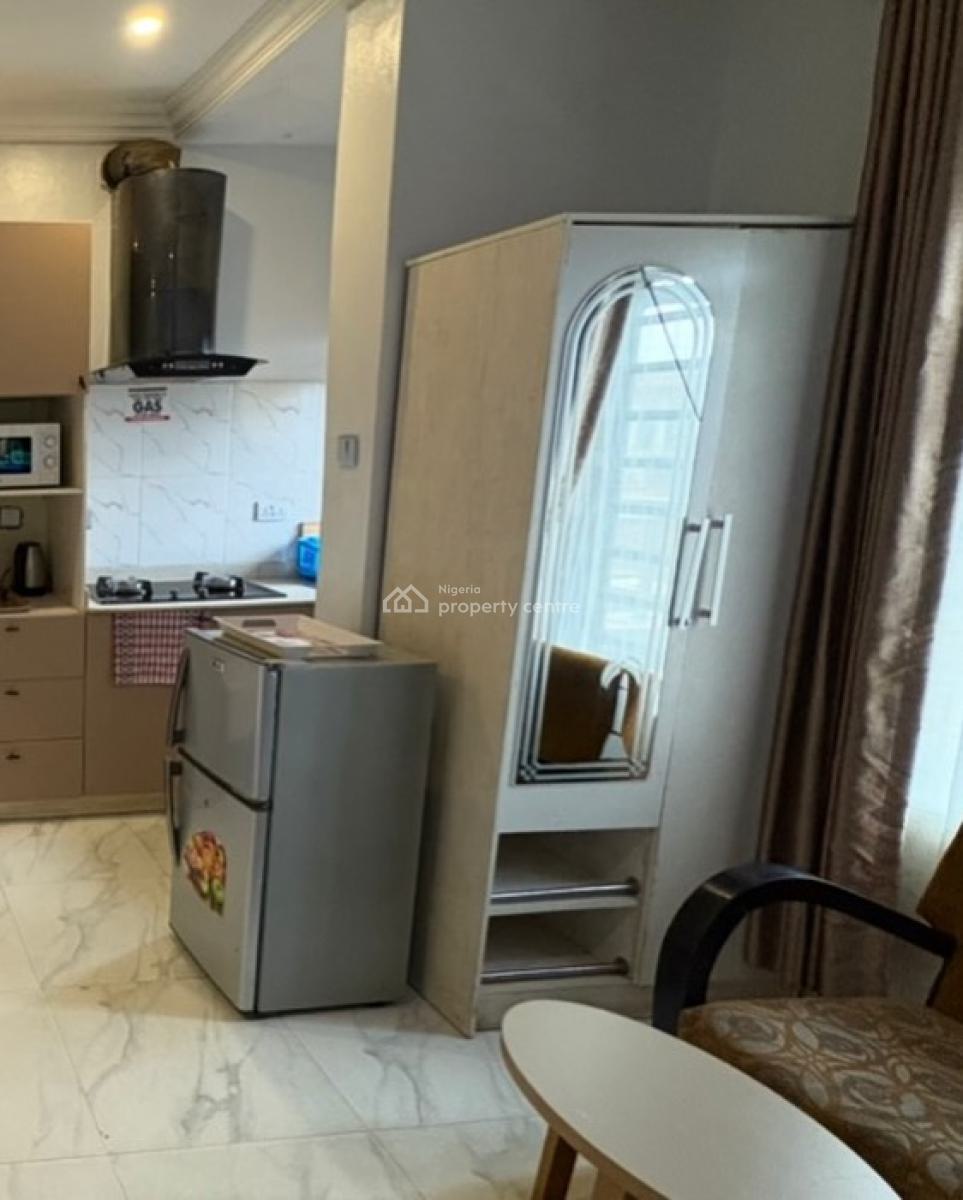 Scav Studio Penthouse, Governors Road, Ikotun, Lagos, Flat / Apartment Short Let