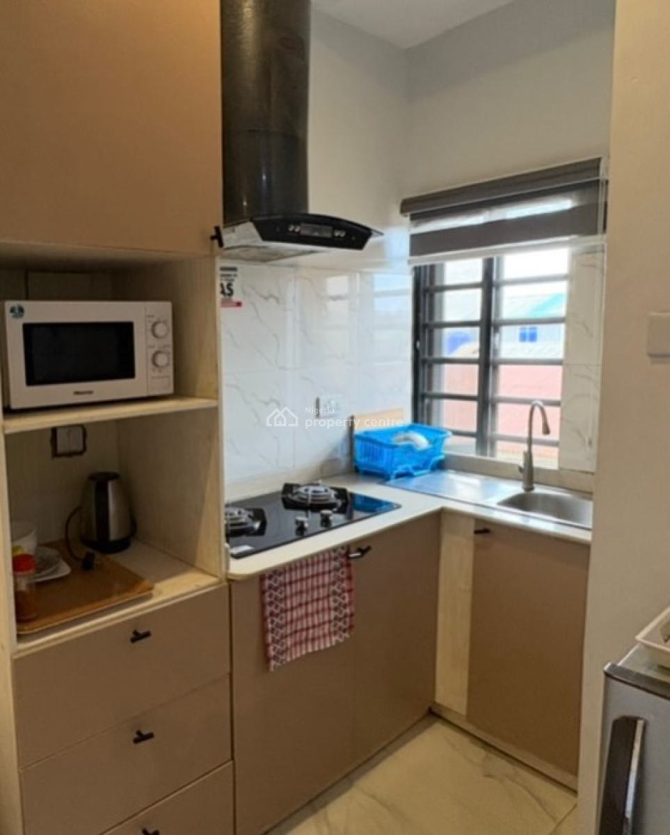 Scav Studio Penthouse, Governors Road, Ikotun, Lagos, Flat / Apartment Short Let