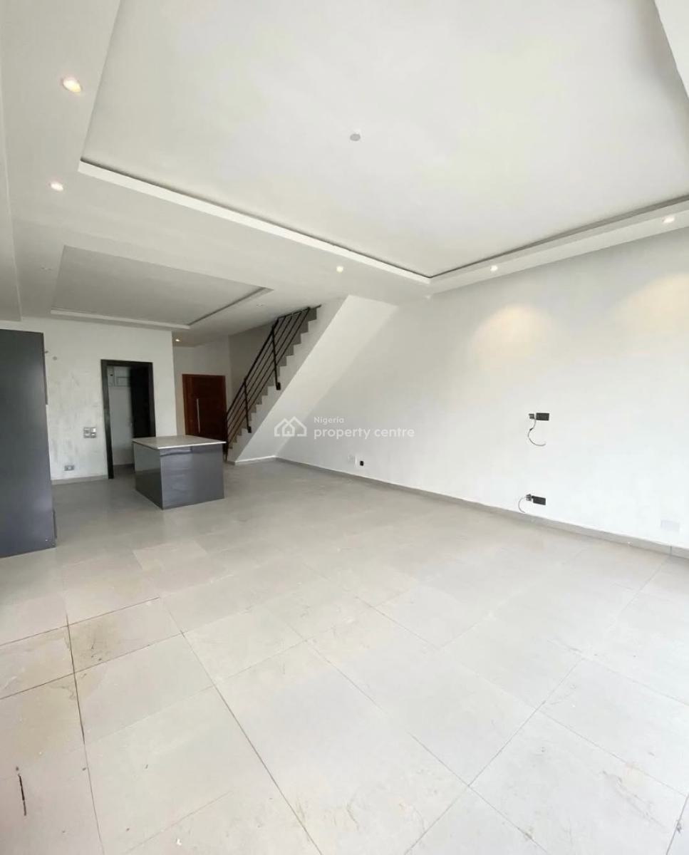 2 Bedroom Maisonette, Lekki Phase 1, Lekki, Lagos, House for Rent