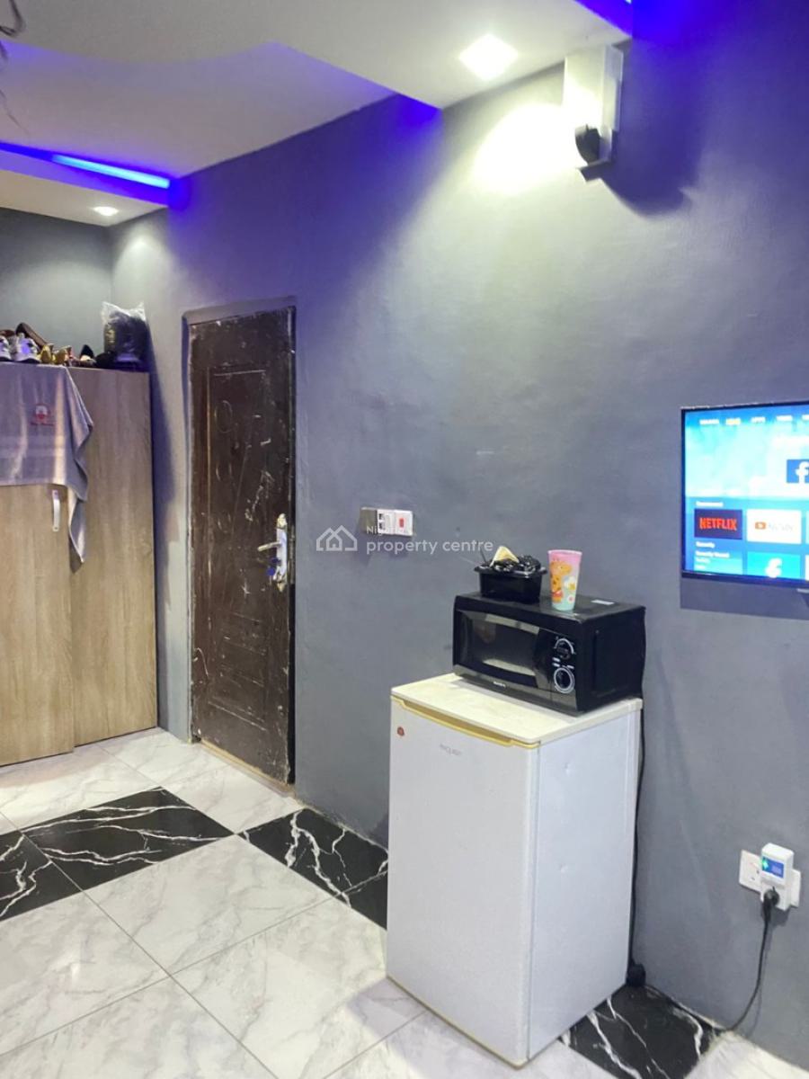 Lady Needs a Roommate for a Shared Masters Room, Ogombo, Ajah, Lagos, Self Contain (single Rooms) for Rent