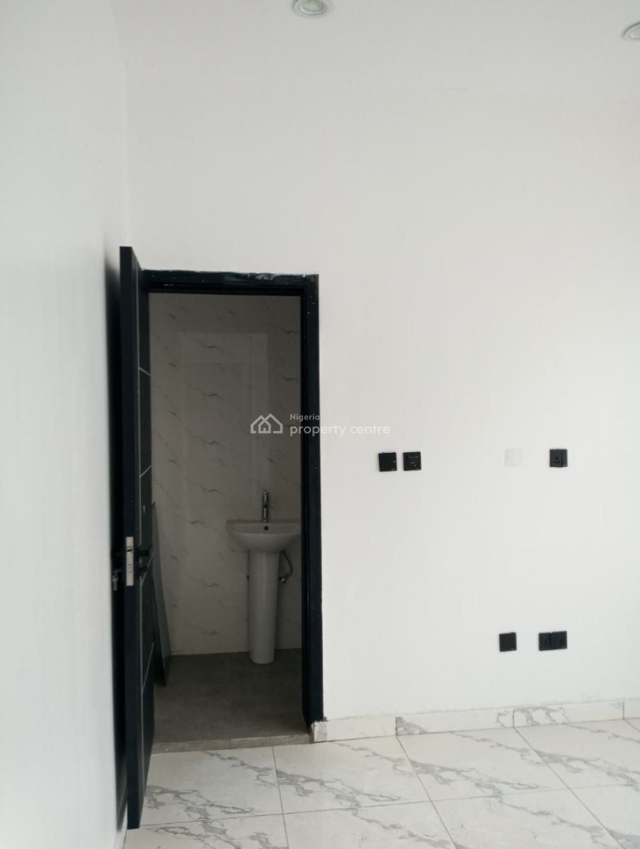 Standard Luxurious 3 Bedroom Terrace Duplex in Shegotedo Ajah, Shegotedo Ajah, Lekki Phase 2, Lekki, Lagos, Terraced Duplex for Sale