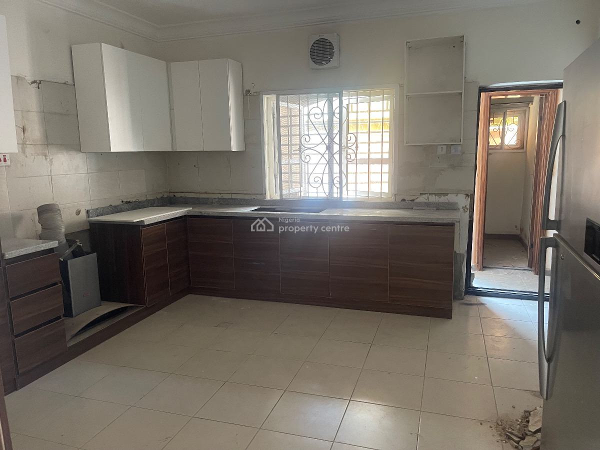 Luxury,newly Renovated 3bedrooms Apartments with a Bq, Oniru, Victoria Island (vi), Lagos, Flat / Apartment for Rent