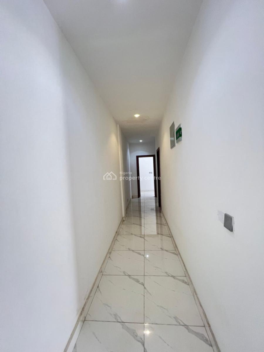 Contemporary 2 Bedroom Apartment Suitable for Investment, Freedom Way, Lekki Phase 1, Lekki, Lagos, Block of Flats for Sale