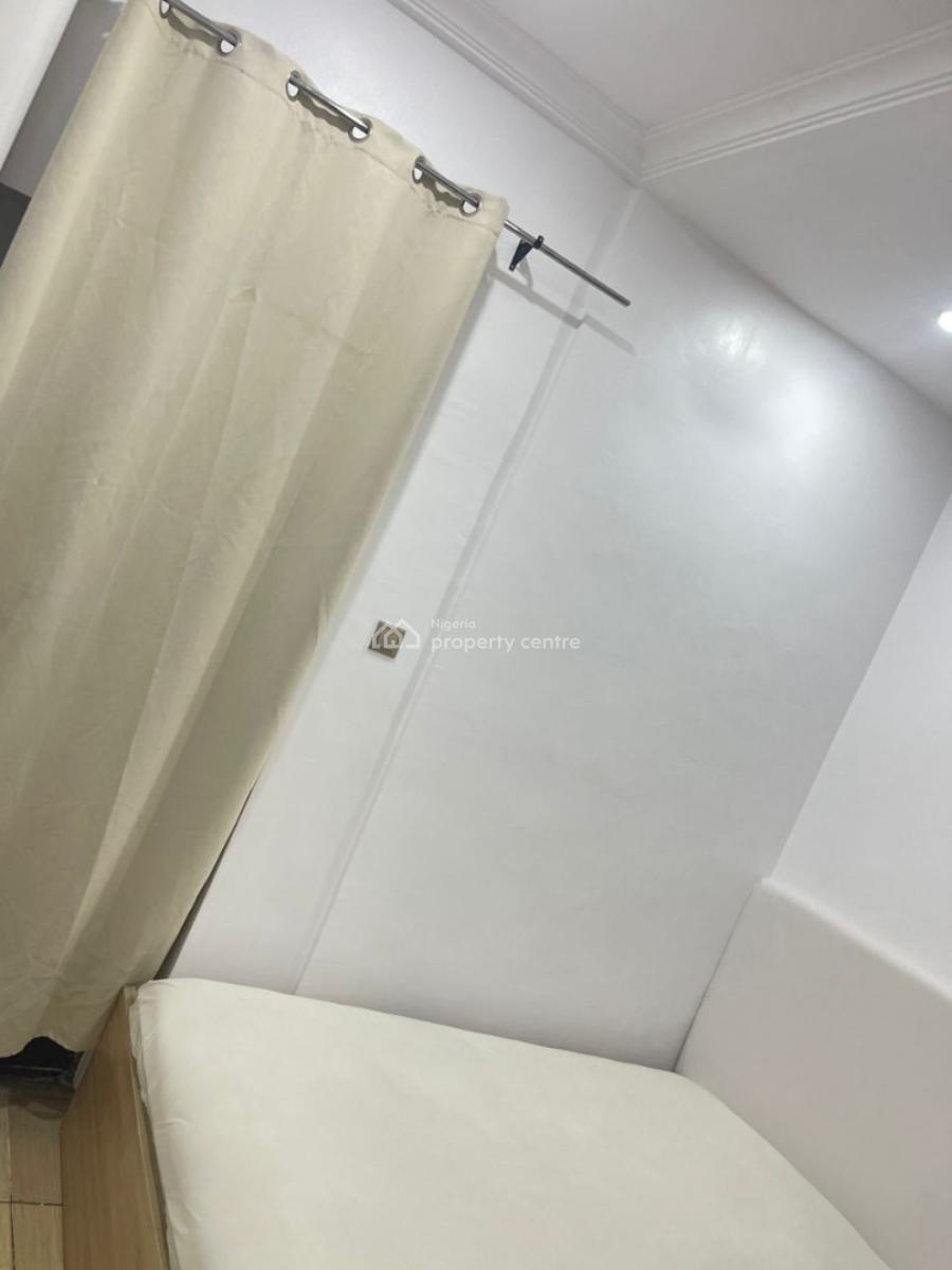 One Bedroom Fully Serviced, Osapa, Lekki, Lagos, Mini Flat (room and Parlour) for Rent