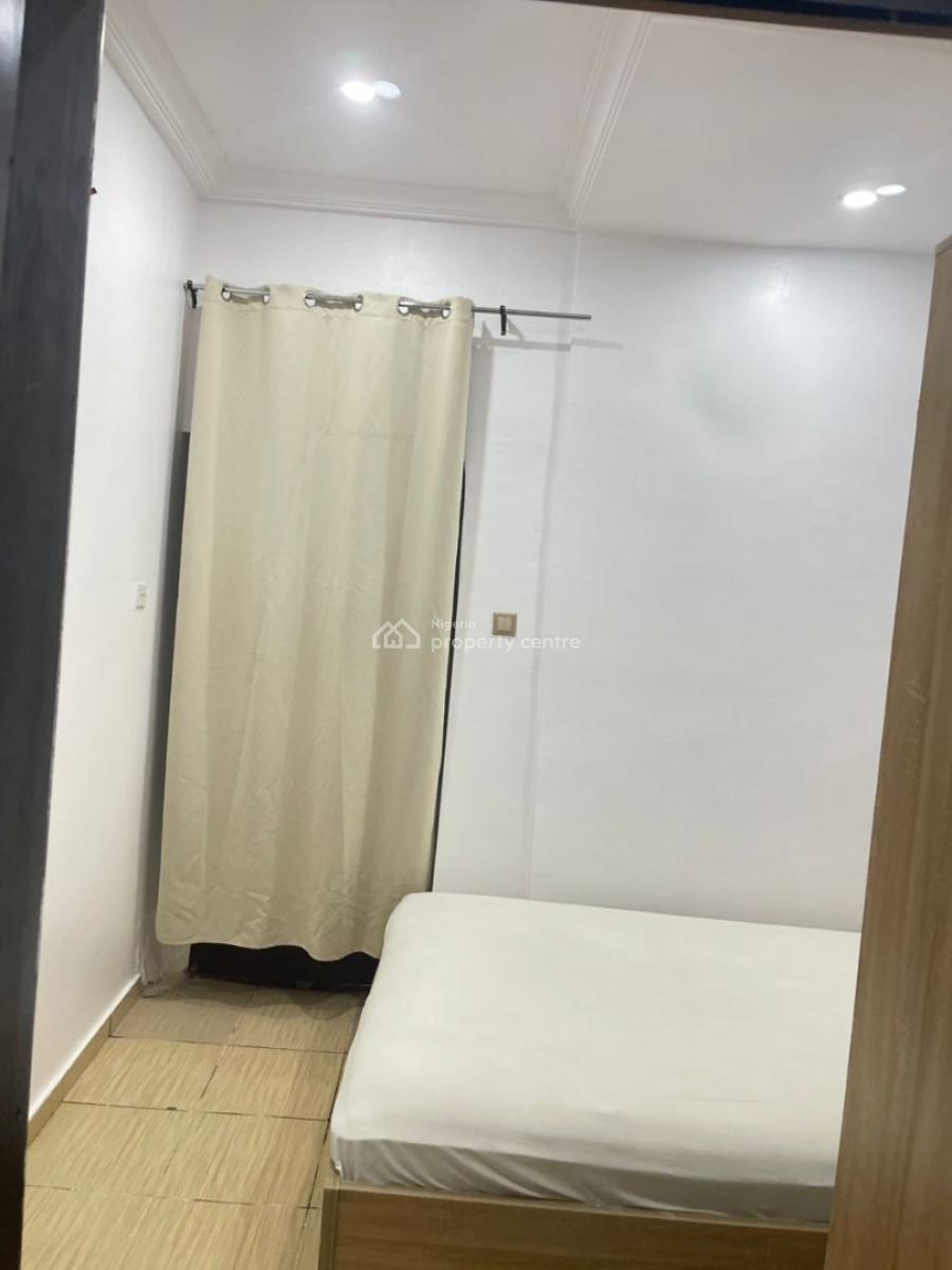 One Bedroom Fully Serviced, Osapa, Lekki, Lagos, Mini Flat (room and Parlour) for Rent